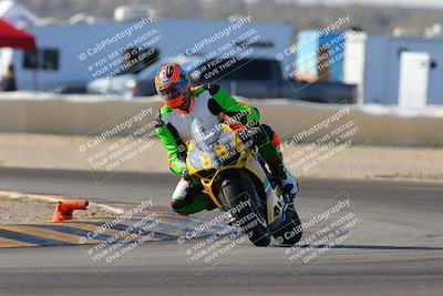 media/Dec-18-2022-SoCal Trackdays (Sun) [[8099a50955]]/Turn 2 (950am)/